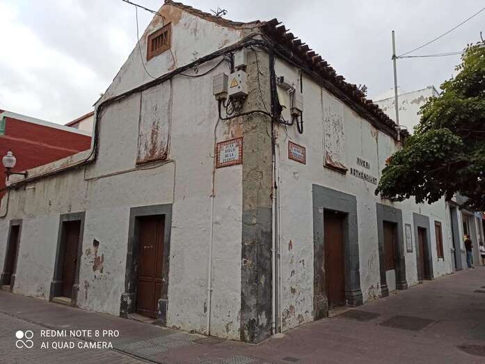 Inmueble histórico en la esquina de Rivero Bethencourt con Juan Diego de la Fuente, en Los Llanos de Telde/TA.